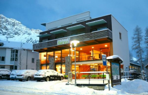 Bed & Breakfast Hostel Nives